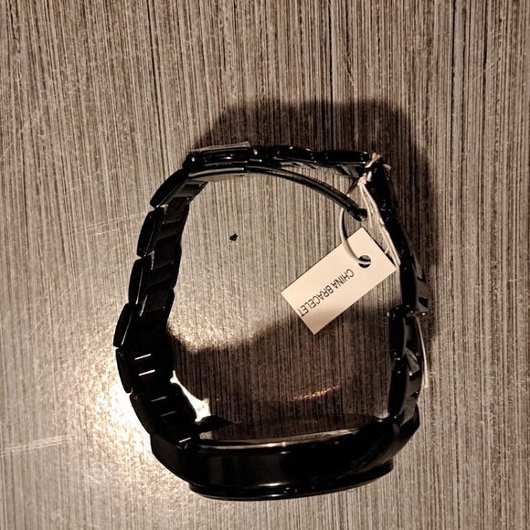 Watch - Picture 3 of 6